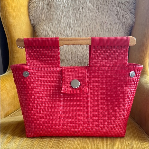 Handbags - Cool Woven Plastic Tote